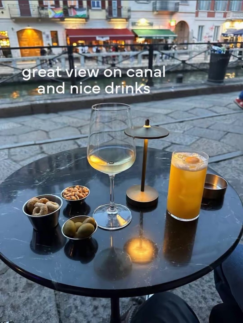 Aperitif spots, slide